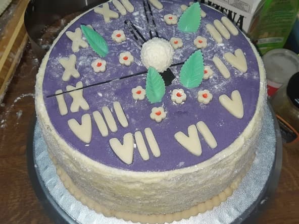 GATEAU HORLOGE PINA COLADA 