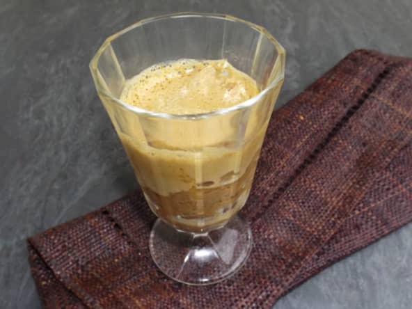 Verrines pomme carambar à la mousse pralinoise