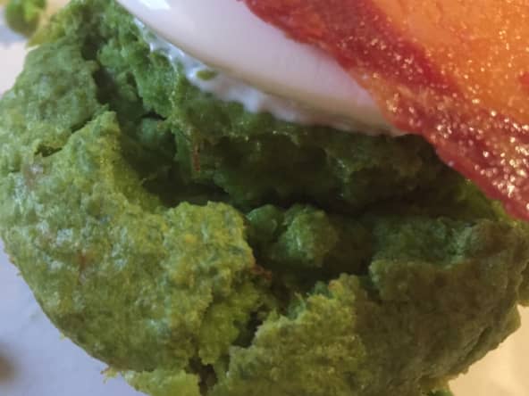 Flan de petits pois, lard croustillant