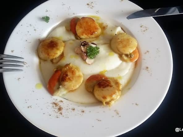 Noix de Saint-Jacques à la crème de chou-fleur
