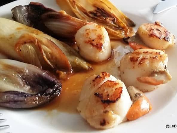 Noix de Saint Jacques et endives braisées à l'orange