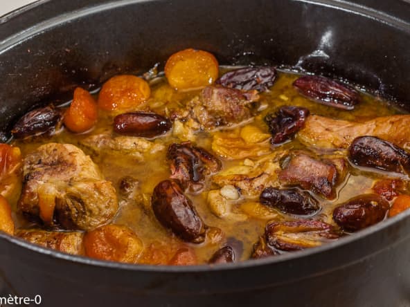 Palette de porc aux dattes et abricots secs