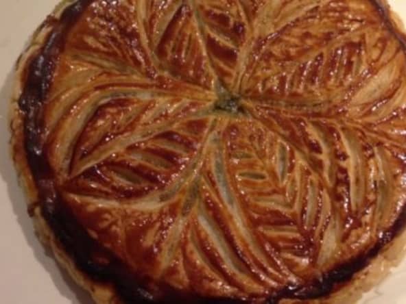 Galette des rois fouerée à la frangipane à la pistache