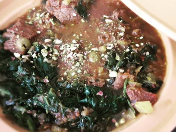 Tajine de boeuf aux épinards et aux olives