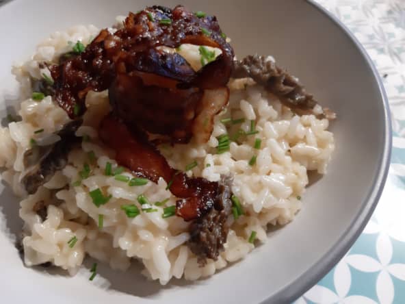 Risotto printanier aux morilles et chips de speck