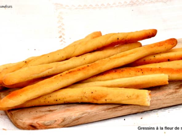 Gressins à la Fleur de sel et au Poivre.
