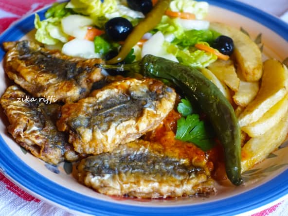 Sardines frites m'charmla , sardines frites à l'algérienne