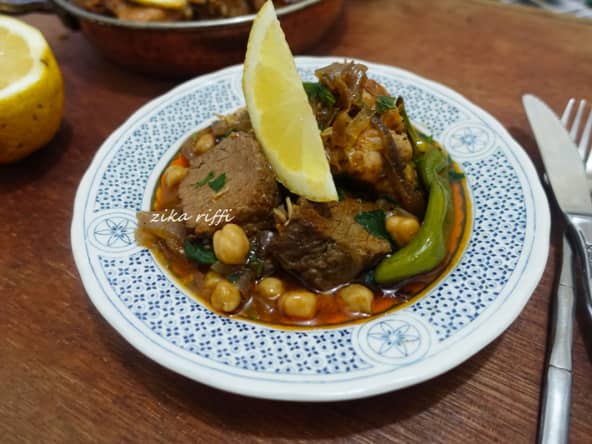 TAJINE TBANJIA PLAT DE VIANDE AUTHENTIQUE A l'AGNEAU