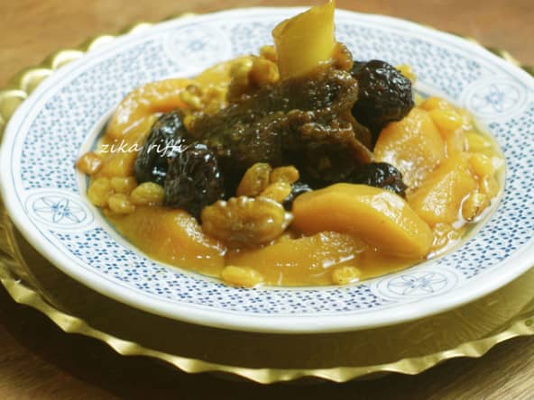 MARKA HLOUWA ANJASS OU IJASS -TAJINE HLOU POIRES ET PRUNEAUX