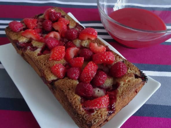 Grand financier aux fraises et framboises