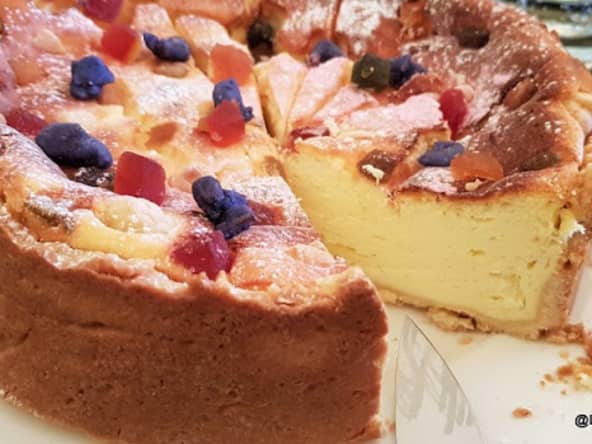 Tarte au fromage blanc et fruits confits / Pască