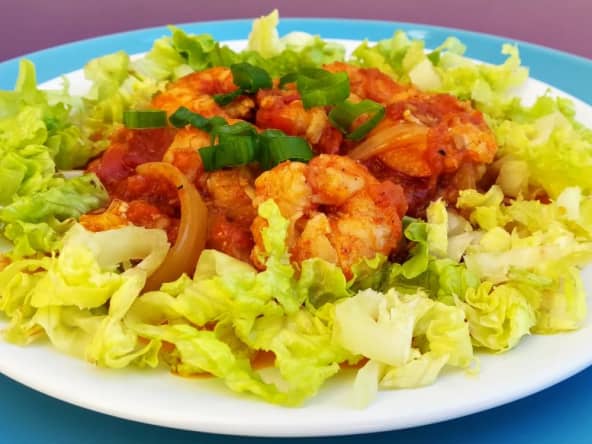 Crevettes à la sauce tomate et au curry