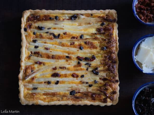 Quiche gourmande aux asperges et olives noires 