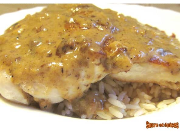 Filets de perche grillés sauce crémeuse à la moutarde