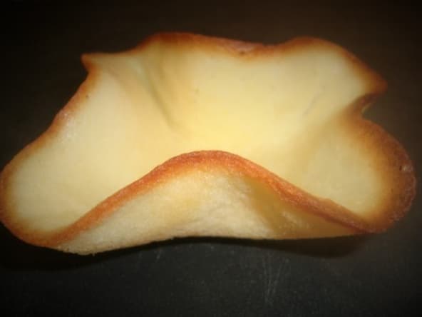 Comment réaliser des corolles en tuile ?