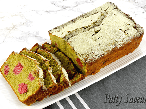 Cake au Thé Matcha et Framboises