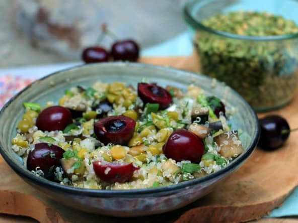 Salade de pois cassés et quinoa aux cerises