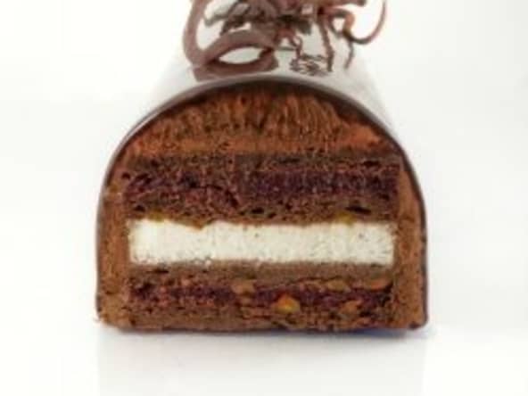 Bûche de Noël façon Forêt Noire au Kirsch