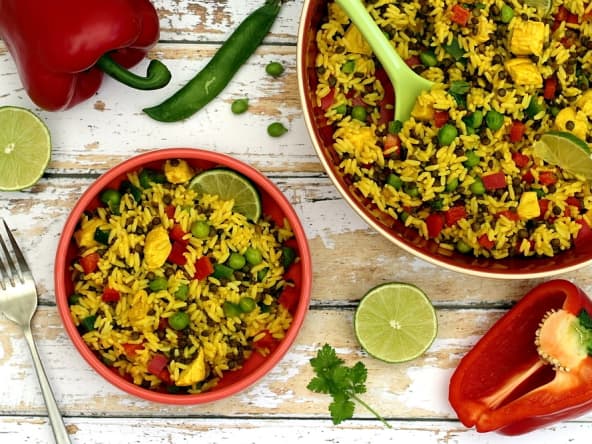 Salade de riz et poulet à l'indienne