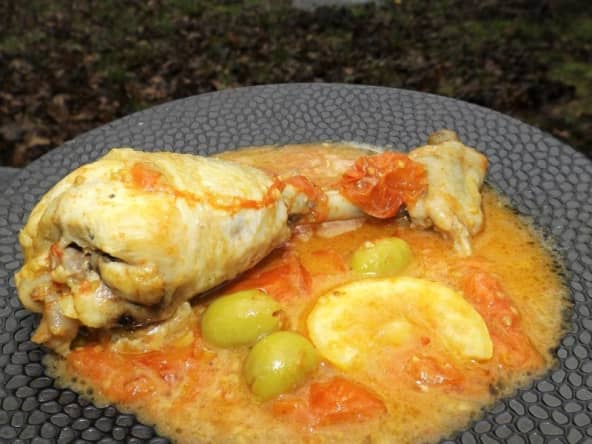 Pilons de poulet parfumé au citron et aux tomates cerises