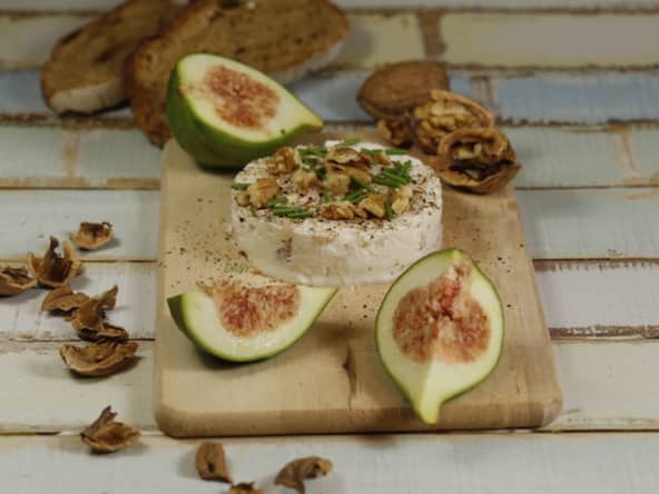 Fromage de chèvre figue noix et ciboulette