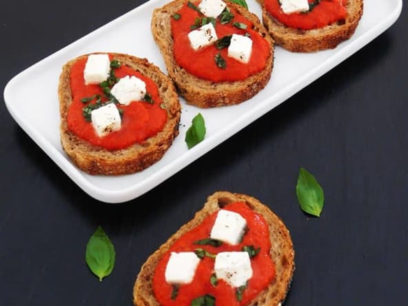 Tartinades de poivrons et fromage pour l'apéro