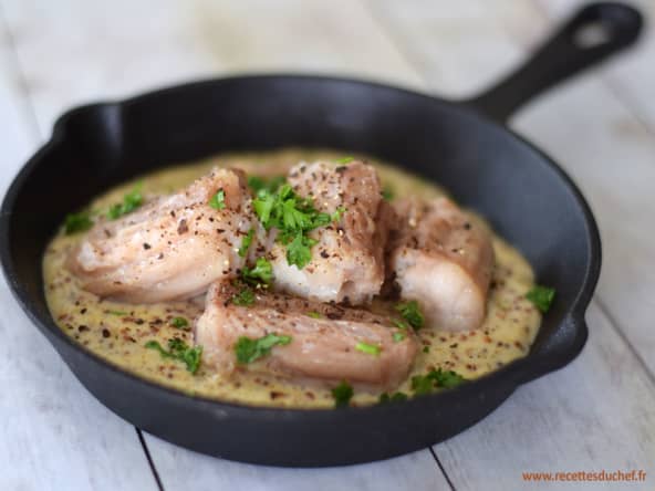 Roussette à la crème et moutarde à l'ancienne (ou saumonette)
