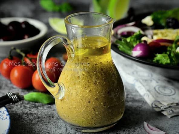Vinaigrette grecque, sauce maison facile et rapide