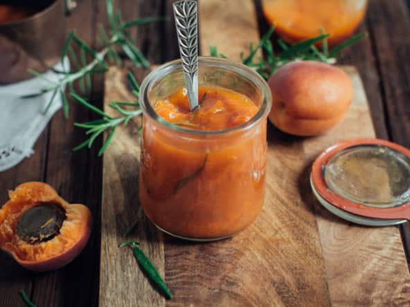 Confiture abricot et romarin : une confiture simple et peu sucrée