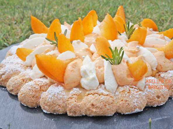 Tarte abricots, romarin et amandes