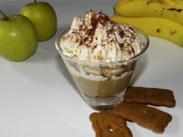 Verrines compote de pomme, banane et spéculoos
