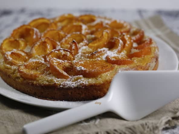 Tarte briochée abricots et crème d'amande