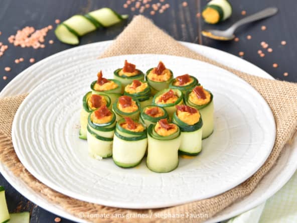 Apéritif : Petits roulés de courgette à l'houmous de lentilles corail