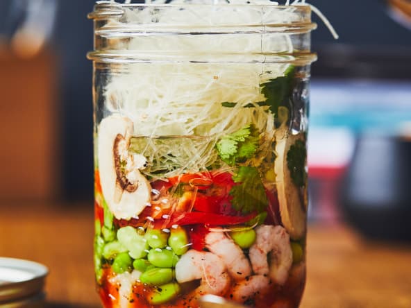 Soupe-repas à l'asiatique