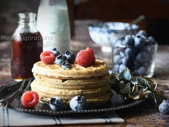 Gaufres croustillantes et légères aux myrtilles séchées