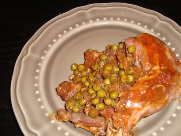 Civet de lapin maltais au vin rouge "Stuffat Tal Fenek"