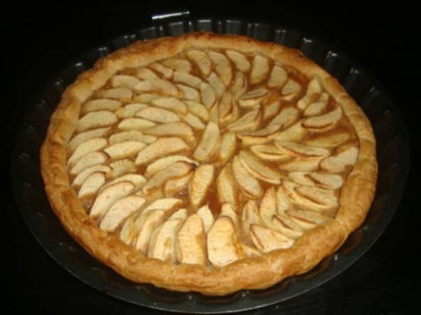 Tarte aux pommes et au caramel au beurre salé