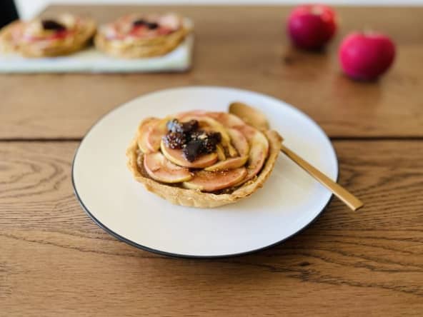 Tartelettes pommes figues sur fond de frangipane maison