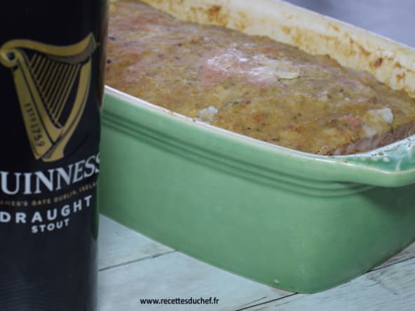 Terrine de porc à la bière pour un buffet