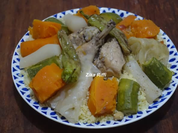 COUSCOUS AUX LÉGUMES DE L'AUTOMNE ET POULET FERMIER