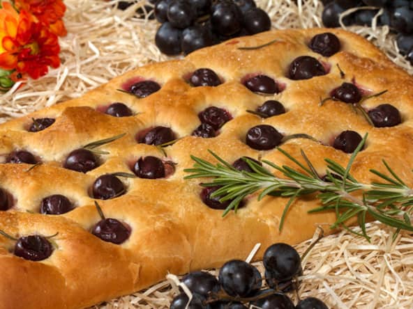 Focaccia aux raisins ou schiacciata con l’uva : un classique toscan