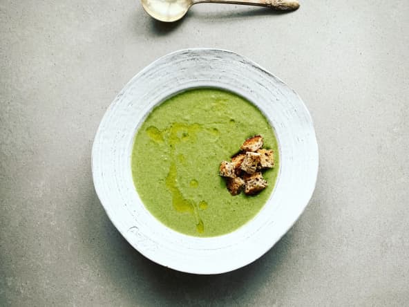 Crème réconfortante de troncs de brocoli et épinards