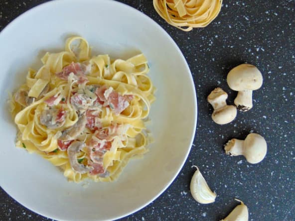 Tagliatelle au speck et champignons : une recette facile et rapide