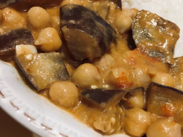 Curry d’aubergines au lait de coco