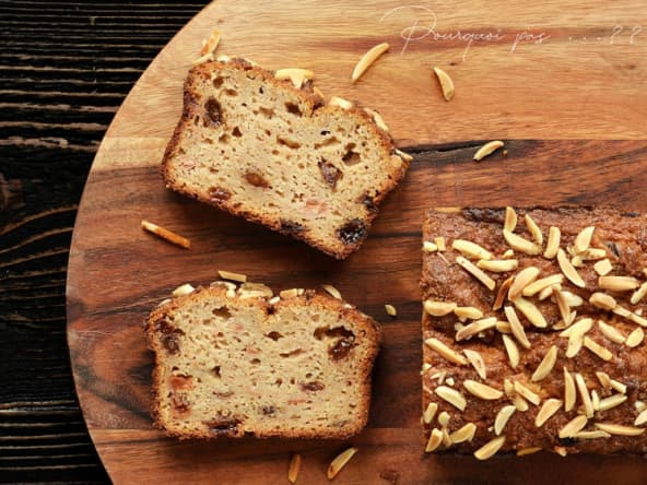 Cake aux coings, rhum raisins savoureux, humide et moelleux