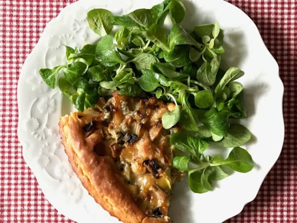 Tarte briochée aux champignons, lardons et Gorgonzola