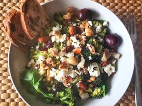 Salade de Brocoli et noix rôties