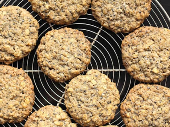 Cookies à l'avoine et au sésame noir