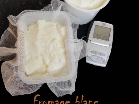 Fromage blanc au lait de brebis fait maison