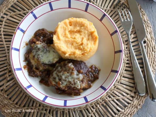 Joues de porc confites au cidre et brebis basque